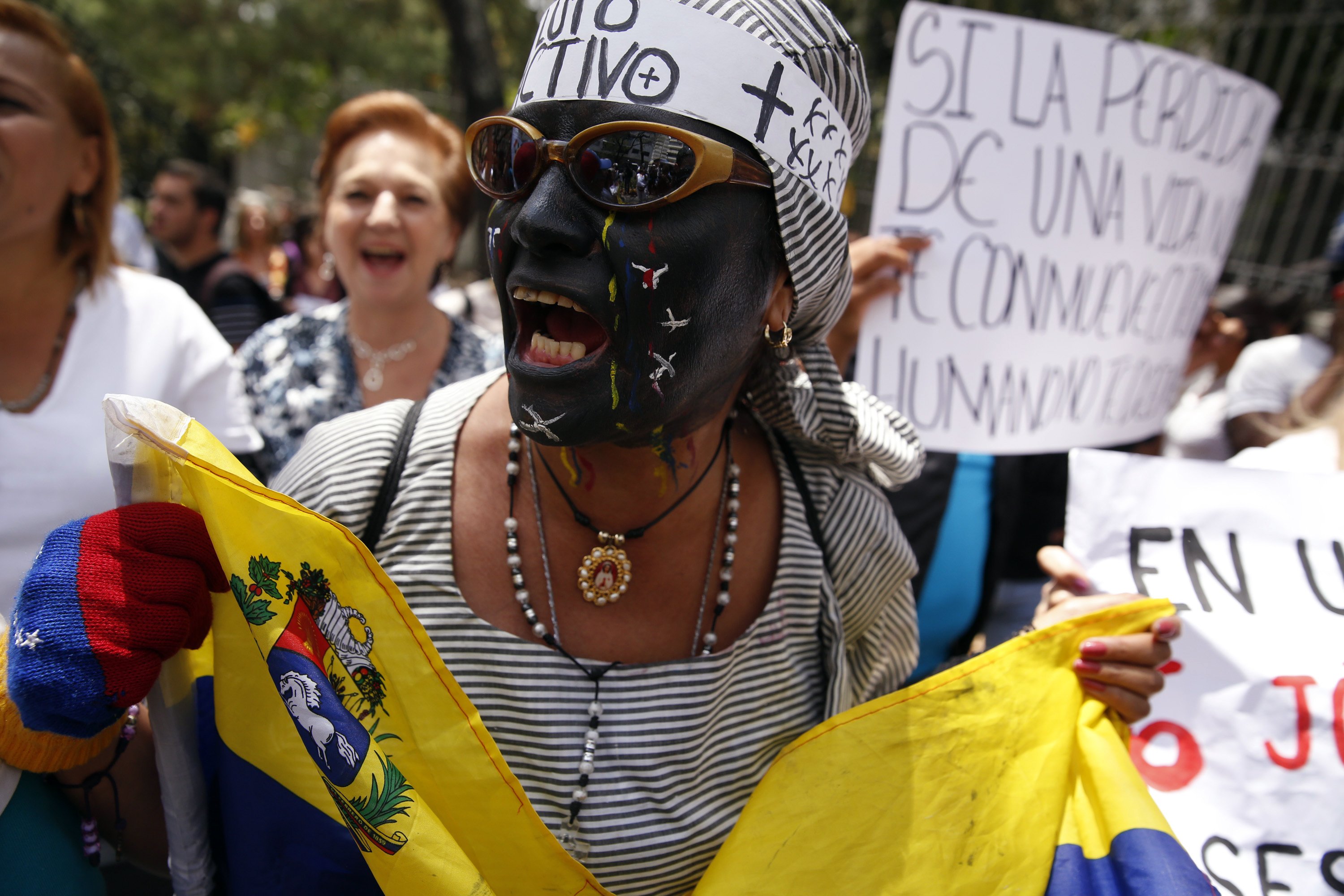 Manifestantes foram às ruas de Caracas para protestar contra o governo | Carlos Garcia Rawlins/Reuters