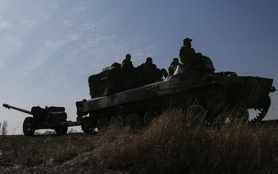 Tropas ucranianas nas proximidades de Debaltsevo, no leste do país | Gleb Garanich/Reuters