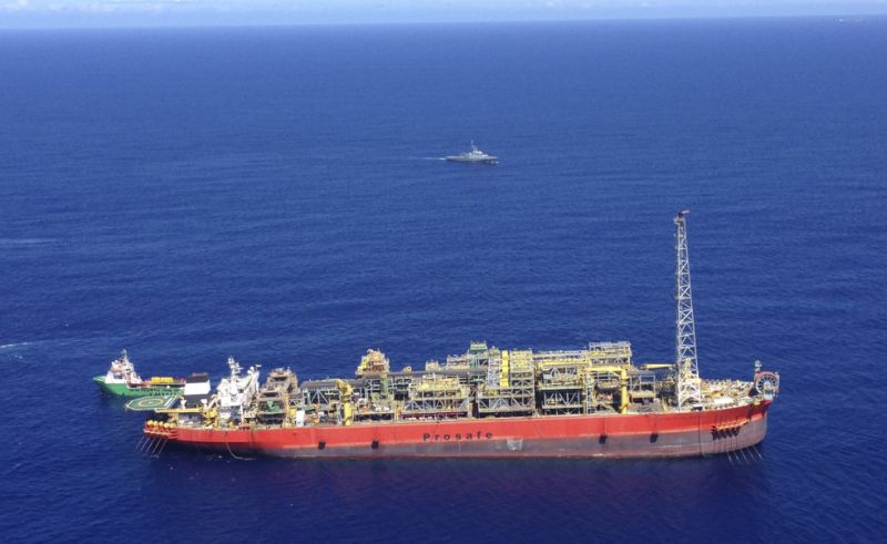 Operadora BW Offshore diz que não há risco de o navio afundar | Divulgação/Marinha do Brasil