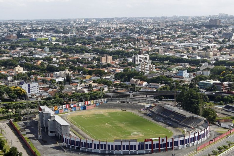 Vista aérea da Vila Capanema: enquete mostra a descrença da torcida com o futuro do Paraná | Antonio More / Gazeta do Povo