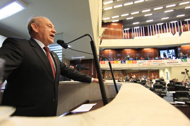Traiano em discurso na Assembleia: líder do governo por 4 anos será eleito hoje presidente da Casa | Ivonaldo Alexandre/Gazeta do Povo/Arquivo
