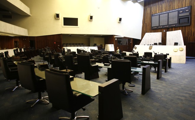O plenário, onde os servidores passaram os últimos dias |
