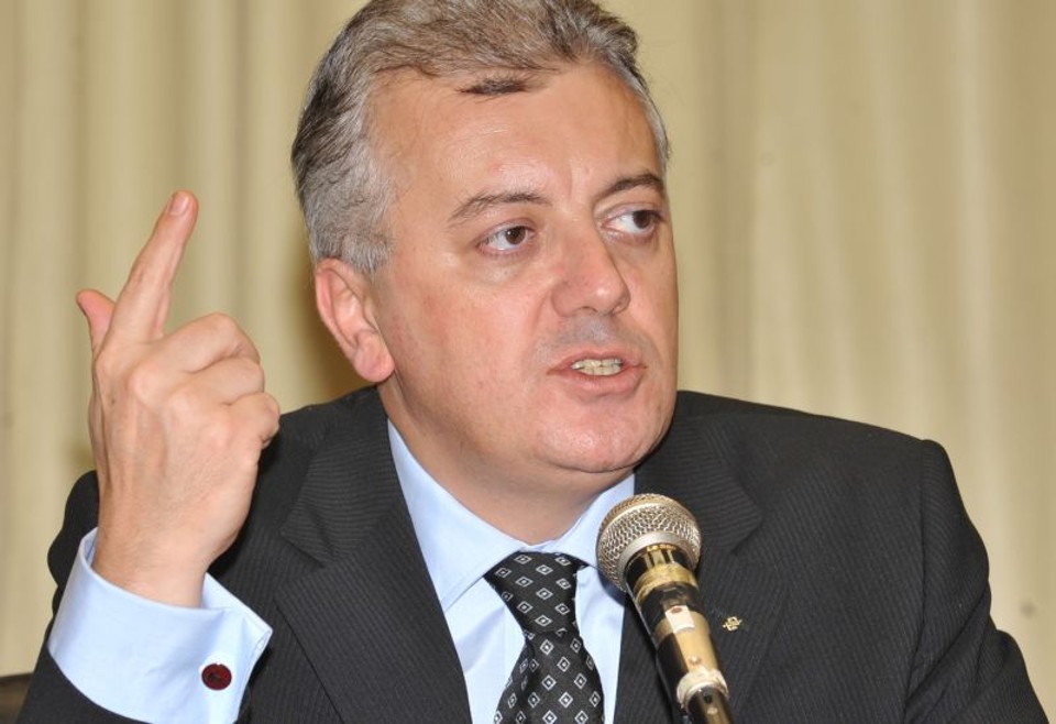 Aldemir Bendine assume lugar antes ocupado por Graça Foster, que saiu desgastada por denúncias de corrupção na estatal | Valter Campanato/Agência Brasil
