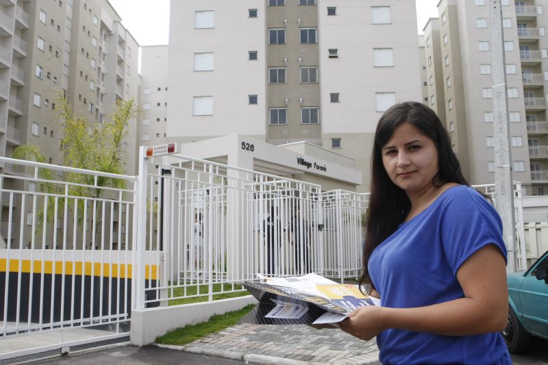 Celina Gomes descobriu que R$ 10 mil pagos pelo apartamento eram, na verdade, uma taxa de corretagem indevida | Aniele Nascimento/Gazeta do Povo