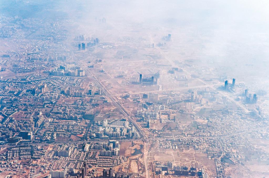 O ar de Deli é o mais tóxico do mundo em parte por causa de altas concentrações da partícula PM2.5, que penetra profundamente nos pulmões | Roberto Schmidt//Agence France-Presse — Getty Images