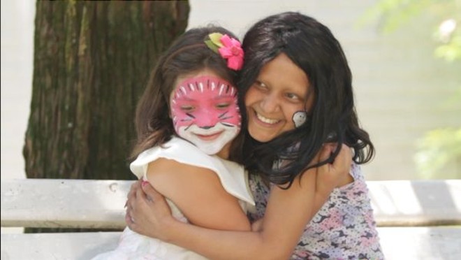 A bela cena acima faz parte do novo filme da campanha lançada pela Associação dos Amigos do Hospital de Clínicas para incentivar doações ao hospital |