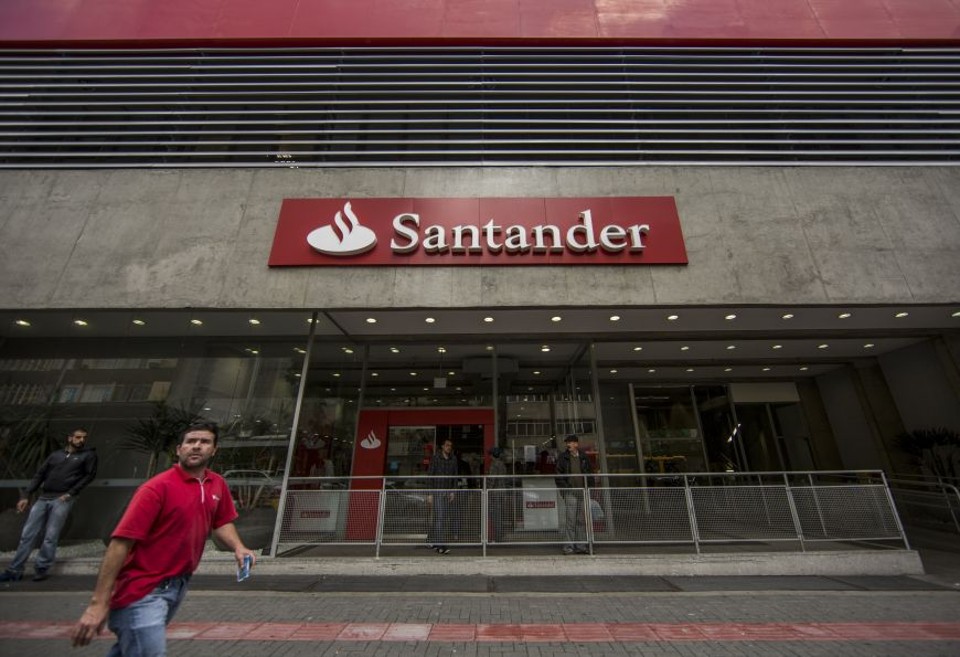 Santander ficou na segunda posição do ranking do segundo semestre de 2014. | Marcelo Andrade/Gazeta do Povo