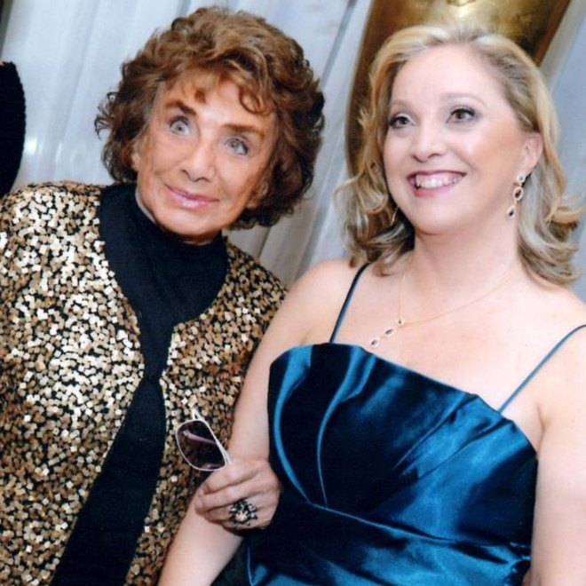 Beatriz Paciornik, idealizadora da Telegramática, com Beatriz de Castro da Cruz, coordenadora da utilíssimo serviço. A comemoração pelos 30 anos da Telegramática será no dia 25 de março próximo | 