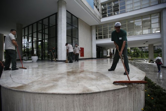 Sexta-feira de limpeza na Assembleia Legislativa | 