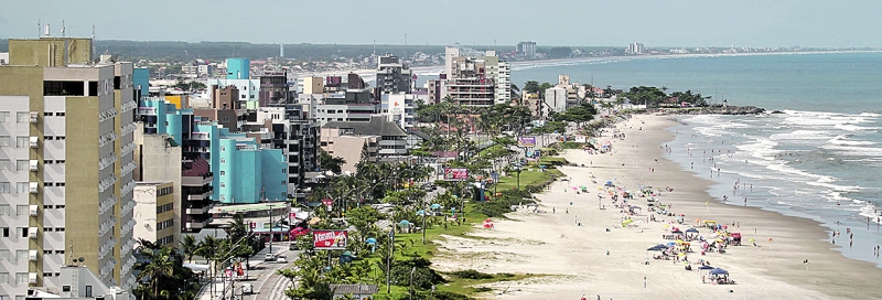 Matinhos é a cidade com mais vagas em aberto: 216 postos de trabalho oferecidos em concurso | Daniel Castellano / Gazeta do Povo