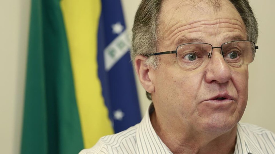 Atual presidente da Federação Paranaense de Futebol, Hélio Cury está perdendo aliados na luta pela reeleição. | Ciciro Back/Tribuna do Paraná