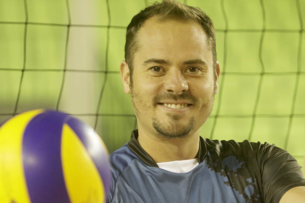 Ricardinho vai para a Itália, mas de olho na administração do time de Maringá. | Ivan Amorin/ Gazeta do Povo
