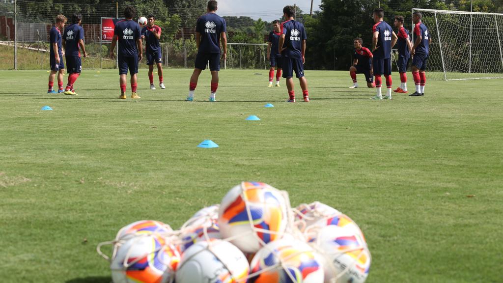 Treino do Paraná no CT Racco: time ainda não começou a ser esboçado para a Série B do Brasileiro. | Ivonaldo Alexandre/Gazeta do Povo