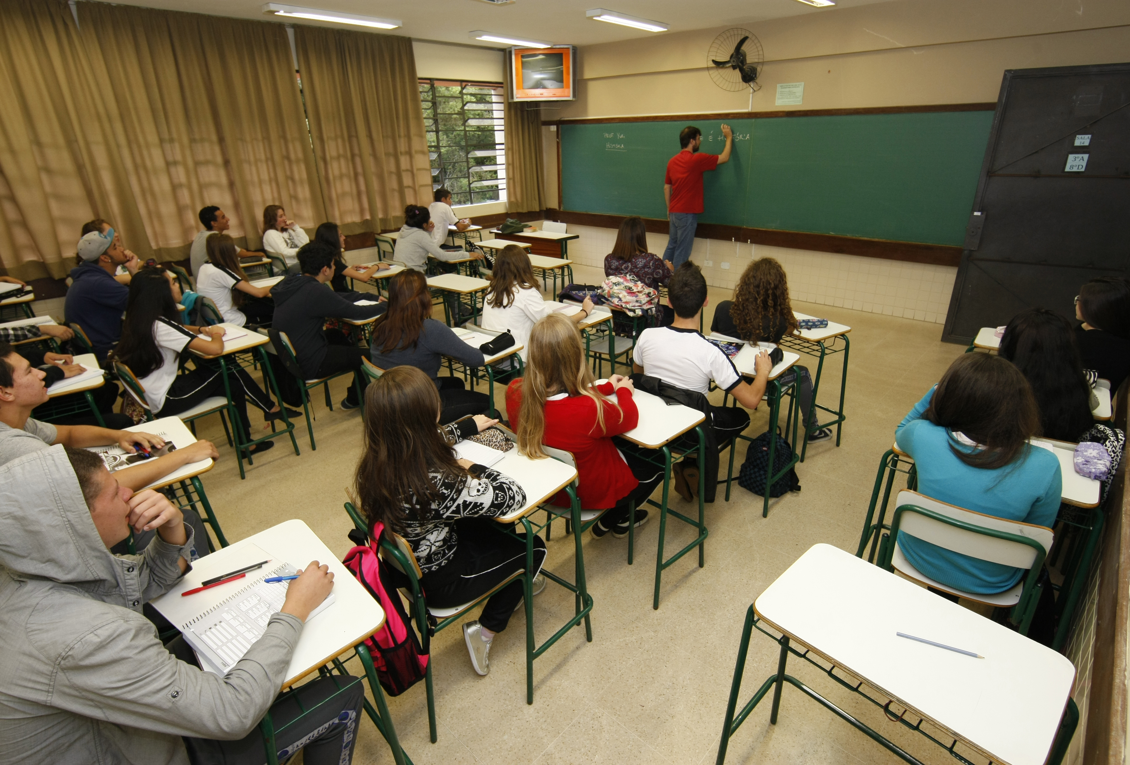 No Colégio Estadual Pilar Maturana as aulas transcorreram normalmente no período da manhã | Aniele Nascimento/Gazeta do Povo