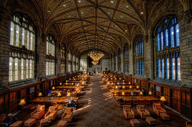 Biblioteca e memorial William Rainey Harper. Pertence à Universidade de Chicago, em Illinois, no Estados Unidos. | Rick Seidel/ Wikimedia Commons