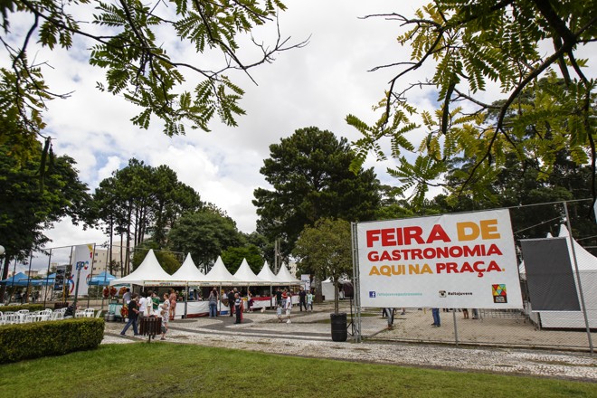 A Feira é realizada neste sábado (7) e domingo (8) das 11 às 19 horas. | Daniel Castellano/Gazeta do Povo