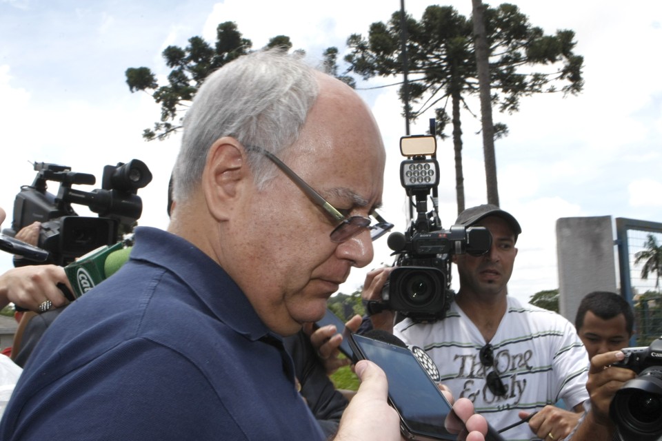 Segundo as investigações, Duque transferiu dinheiro de contas da Suíça para Mônaco; também foram presos o empresário Adir Assad e o filho de um operador do esquema | Aniele Nascimento/Gazeta do Povo