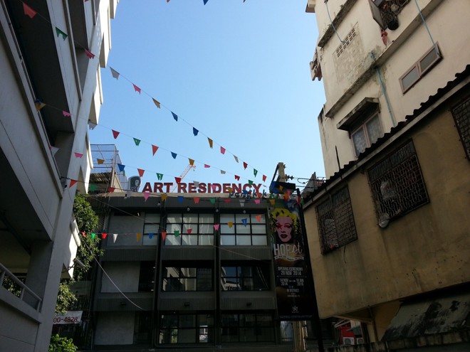 Espaço da Hof Art Space tem quatro andares, com ajolamentos e aletiês para artistas. | bem-te-vi produções/Divulgação