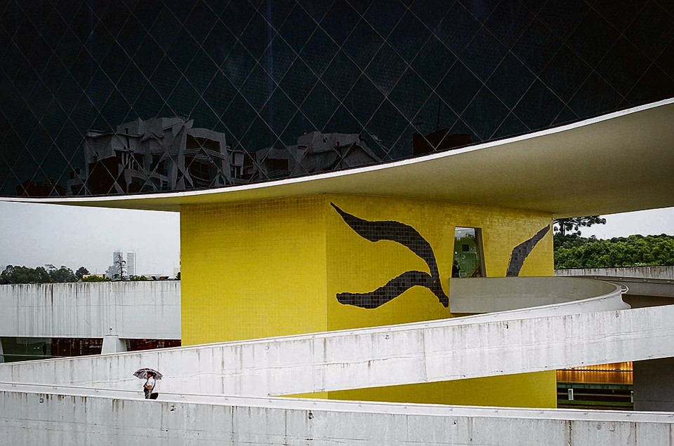 Museu Oscar Niemeyer: construção mais bonita da cidade na opinião dos curitibanos. | Daniel Castellano/Gazeta do Povo