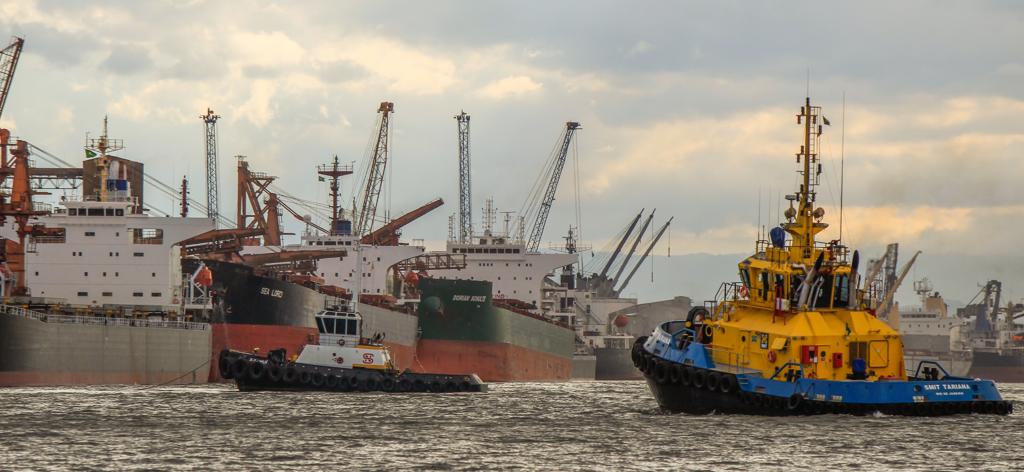 Porto de Paranaguá: retração nos embarques de soja foi um dos responsáveis pela queda das exportações totais. | Daniel Castellano/Gazeta do Povo