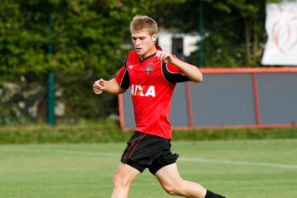 Heracles foi emprestado para o Joinville. | Andre Rodrigues/Gazeta do Povo