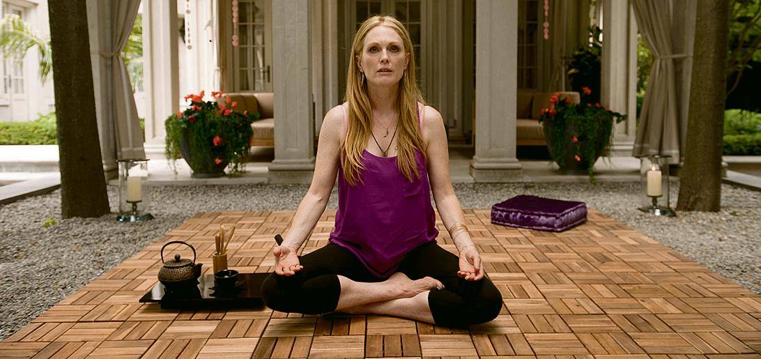 Julianne Moore interpreta a atriz Havana Segrand, uma mulher alucinada pela ideia de viver no cinema o papel que lançou sua mãe. | Divulgação