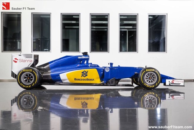 A Sauber ganhou cores brasileiras com a chegada de Felipe Nasr à equipe. | 