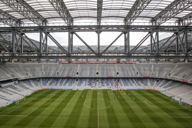 O público total do empate entre Andraus e Apucarana Sports na Arena, pela Segundona do Estadual, foi de 359 pessoas. | Daniel Castellano/Gazeta do Povo