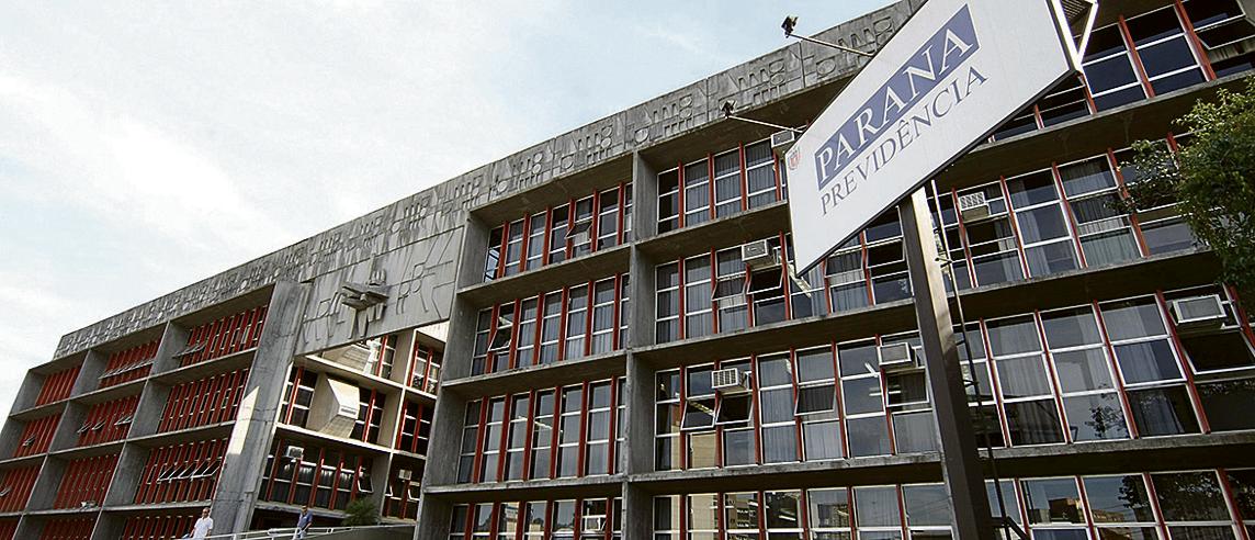 Sede da Paranaprevidência: primeira proposta fazia parte do “pacotaço” de Richa. | Aniele Nascimento/Gazeta do Povo