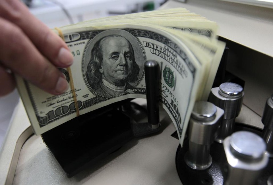 A divisa dos Estados Unidos subiu 1,14%, a R$ 2,9280 na venda, a máxima da sessão e o maior nível de fechamento desde 2 de setembro de 2004 | Sukree Sukplang /Reuters