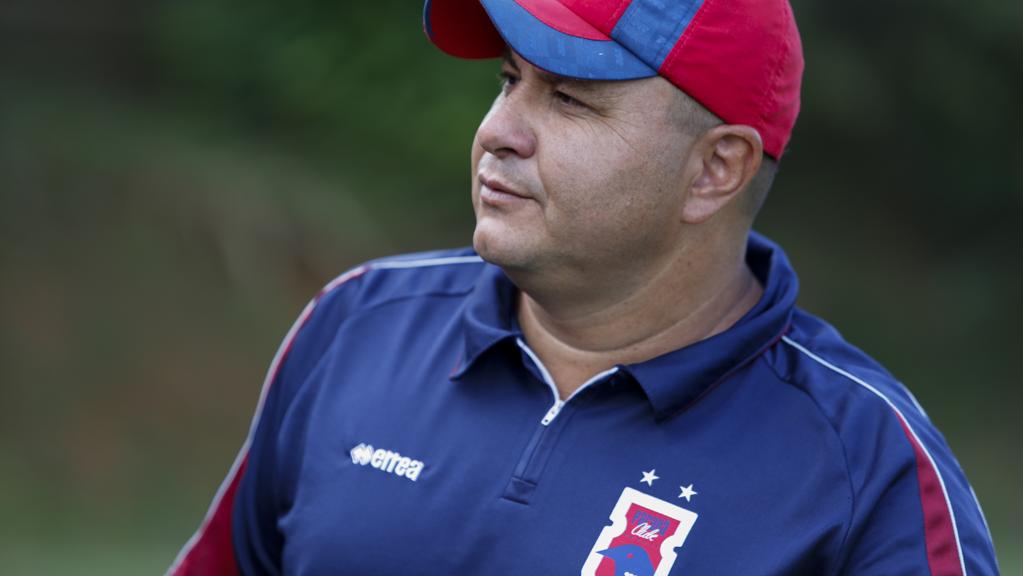 O técnico Luciano Gusso destacou a boa vitória paranista contra o Fantasma, mas quer o time “ligado” os 90 minutos durante os jogos. | Henry Milleo/Gazeta do Povo