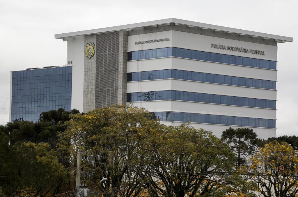 Além da Polícia Rodoviária Federal, os editais do INSS e da Receita Federal devem ser mantidos. | Henry Milléo/Gazeta do Povo