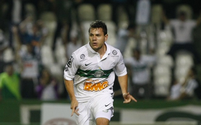 No jogo de volta contra o ASA, só deu Coxa: 3 a 0. Anderson Aquino marcou mais uma vez. | Daniel Castellano/ Gazeta do Povo
