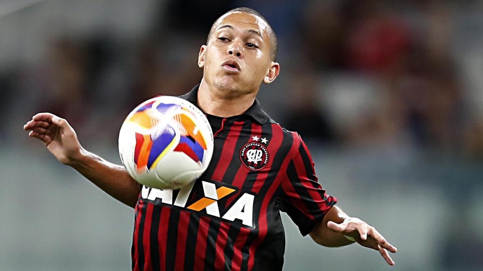 Marcos Guilherme estava com a seleção olímpica e vai direto para Belém, onde o Atlético enfrenta o Remo pela Copa do Brasil. | Albari Rosa/Gazeta do Povo