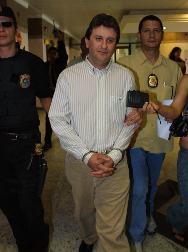 Doleiro assinou atestado de óbito de Janene para liberação do corpo no hospital. | Aniele Nascimento/Gazeta do Povo