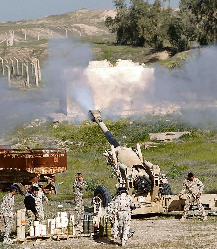 Exército iraquiano na ofernsiva para reconquistar Tikrit. | Thaier Al-Sudani/Reuters