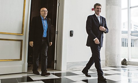 Os homens do governador Luiz Claudio Romanelli (à esquerda) e Eduardo Sciarra: estilos diferentes para conduzir as negociações. | Brunno Covello/Gazeta do Povo