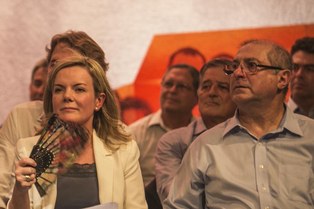  | Na relação há políticos com mandato, sem mandato e pessoas que, por estarem ligadas diretamente aos casos que envolvem políticos, acabaram incluídas nos pedidos de inquérito