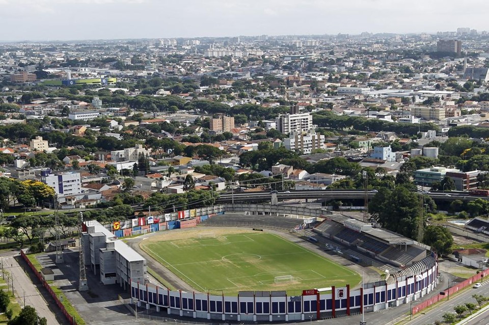 Vila Capanema, que já foi alugada para shows, receberá assembleia de professores. | Antônio More/Gazeta do Povo