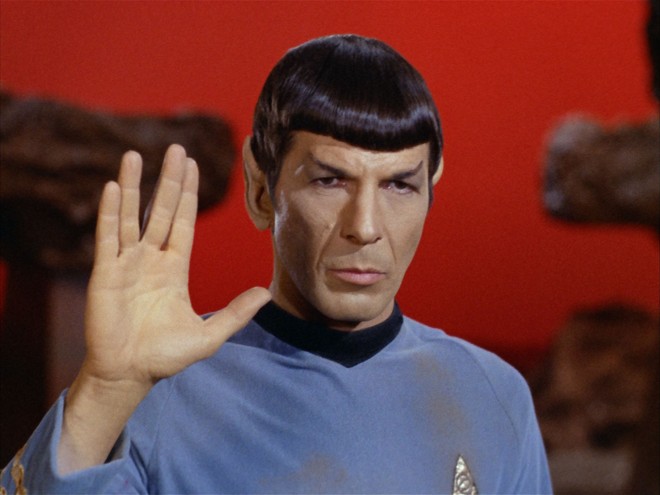 Nimoy como Spock, em Jornada nas Estrelas |