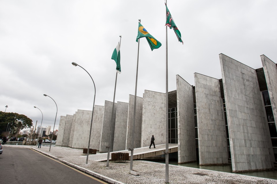 Licitação que é alvo de investigação previa a construção de um prédio anexo à sede do TC. | Brunno Covello/Agência de Notícias Gazeta do Povo