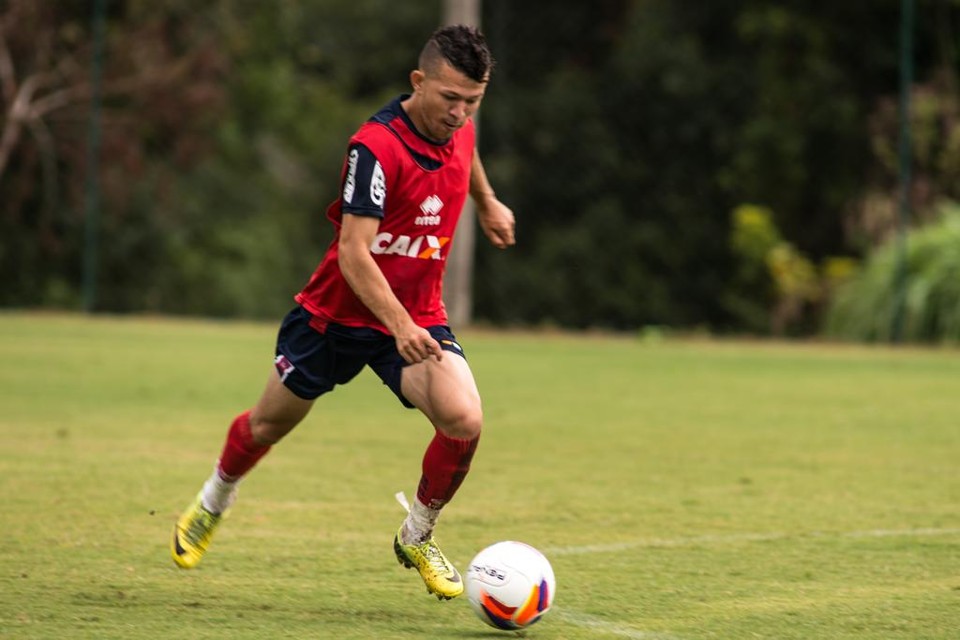 Se estiver recuperado fisicamente, o atacante Rossi é o favorito a ganhar uma vaga na linha de frente do Tricolor. | Lucas Pontes/Gazeta do Povo