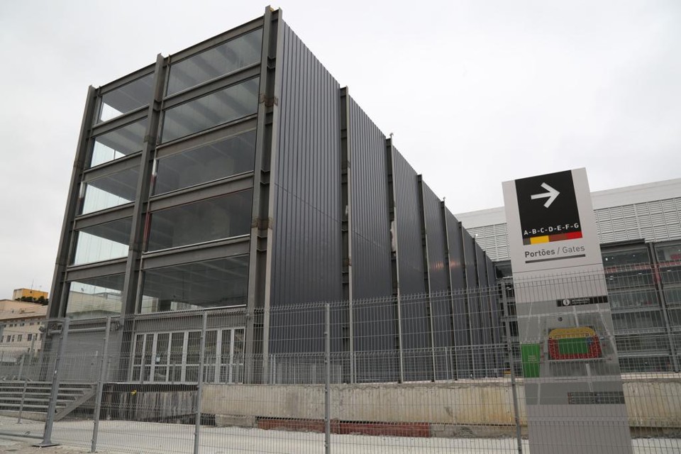 Prédio anexo à Arena da Baixada receberia uma ala de atendimento para crianças do Hospital Pequeno Príncipe. | Ivonaldo Alexandre/Gazeta do Povo