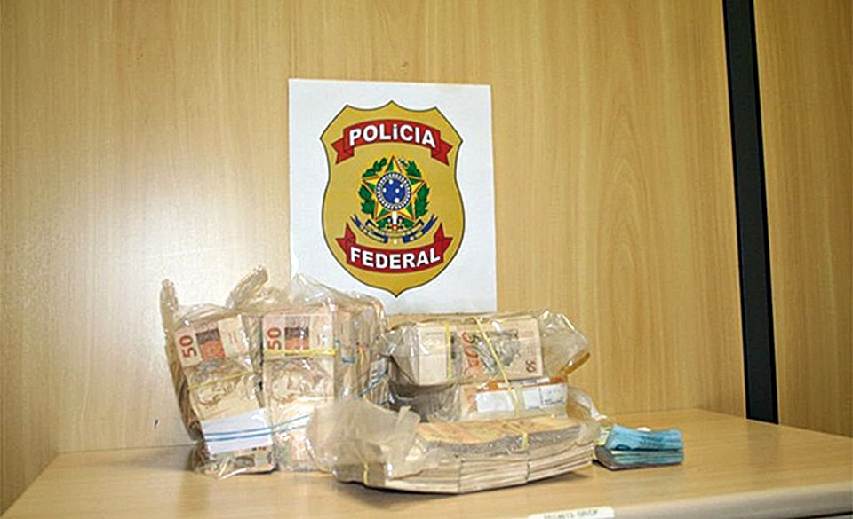 PF apreendeu apenas nesta quinta-feira R$ 1,8 milhão em espécie. | Polícia Federal/ Divulgação