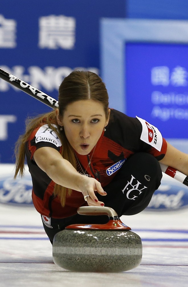 A forte equipe canadense tem como destaque Kaitlyn Lawes, de 26 anos. Foi campeã dos Jogos Olímpicos de Inverno em 2014, em Sochi. | Thomas Peter/Reuters