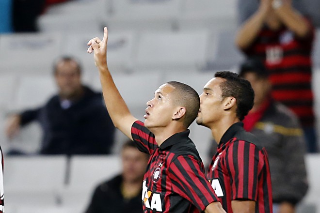 Marcos Guilherme fez o terceiro gol e será desfalque em Londrina, por estar com a seleção brasileira sub-23. | Albari Rosa/Gazeta do Povo