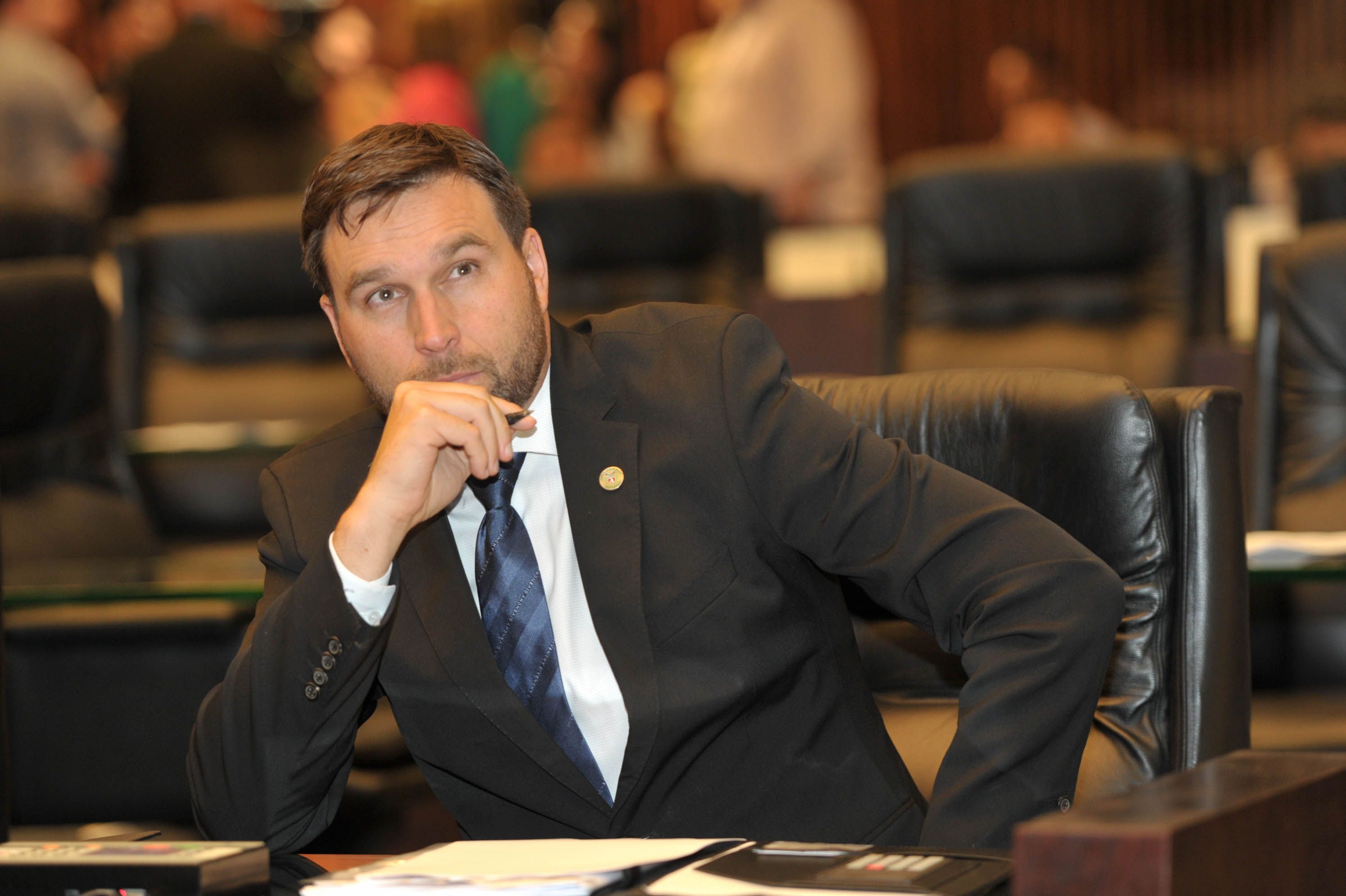 Duas emendas do deputado Marcio Pauliki (PDT) adiaram a votação do programa Nota Fiscal Paranaense. | Sandro Nascimento/Alep