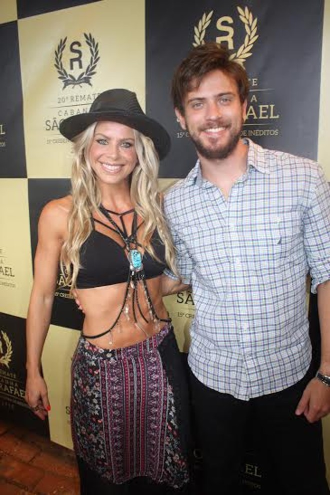 Atores Karina Bacchi e Leonel Pizani. |
