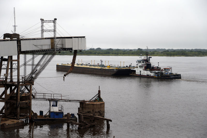 Portos que se concentram na região de Assunção têm duas safras de soja ao ano para escoar. | Fotos: Albari Rosa/gazeta Do Povo