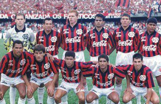 Renaldo rubro-negro. | 